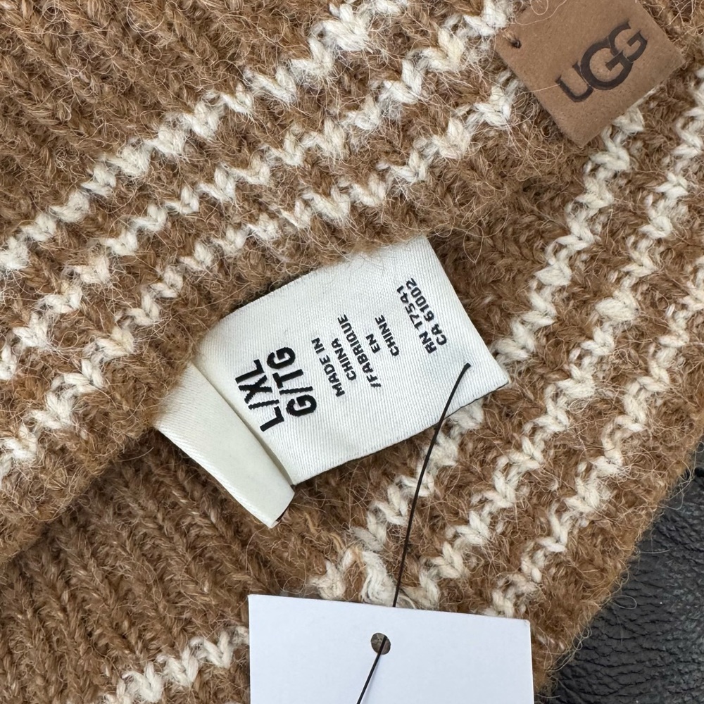 UGG Brown and Tan Knit Hat. #2 - Picture 10 of 10